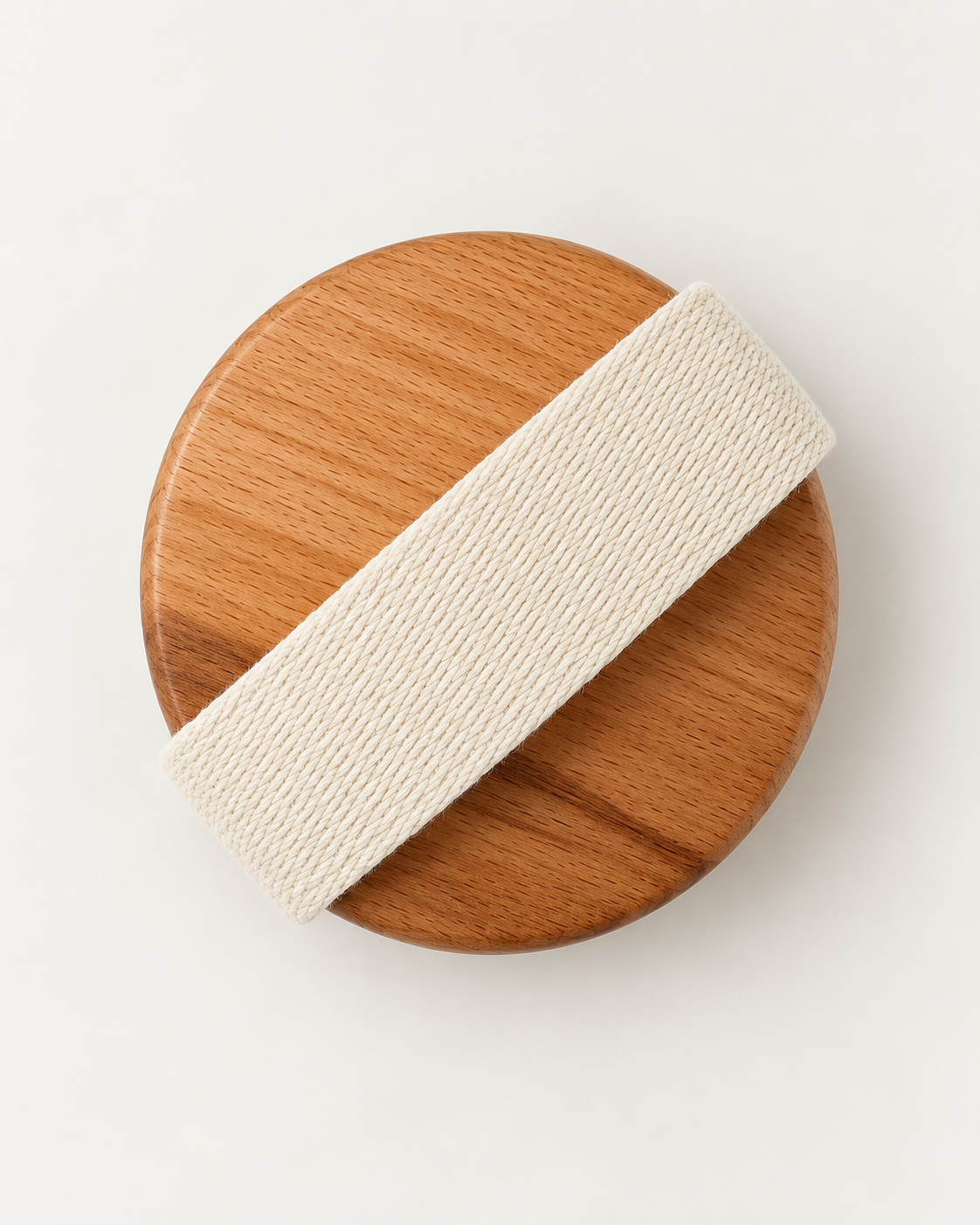 WILDCRUMBLE Ayurveda Dry Brush – Holzrückseite mit Baumwollband